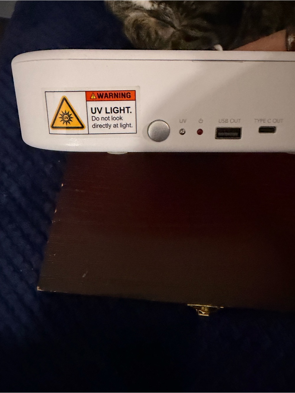 White Wireless Router / Networking Device - Picture 3 of 5